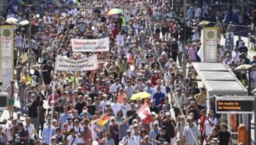Суд в Берлине запретил антикарантинные протесты