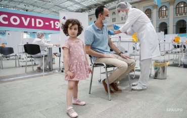 В ЕС вакцинированы 60% взрослых
