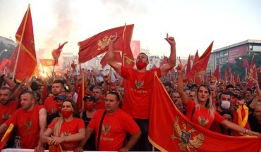Тысячи черногорцев вышли на митинг протеста против нового главы православной церкви