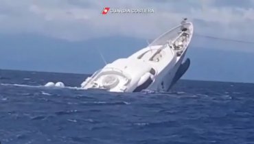 Біля берегів Італії затонула яхта російського олігарха Геннадія Айвазяна