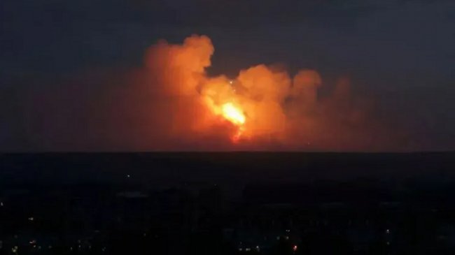 Ночью в Крыму гремели взрывы: россияне заявили об атаке дронов