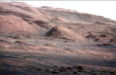 Марсоход Любопытство заснял необычное геологическое образование