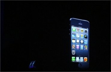 Apple официально представила iPhone 5