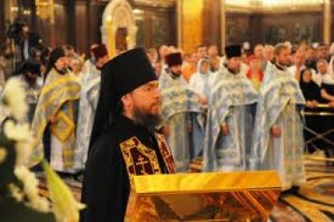 В московском храме Христа Спасителя облили чернилами икону