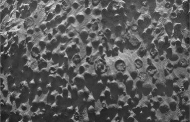 На Марсе обнаружили необычное скопление маленьких сферических объектов