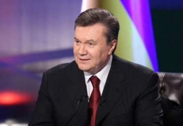 Янукович не смог выговорить слово «тоталитаризм»