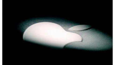 Apple запатентовала технологию, позволяющую заряжать смартфон от его тряски