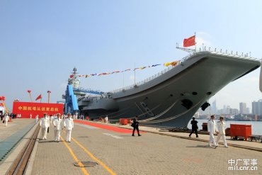 Украинский крейсер «Варяг» стал грозным китайским авианосцем