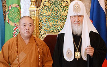 Патриарх Кирил советует брать пример с монахов Шаолиня