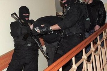 Милиция арестовала крупную ОПГ чиновников-коррупционеров