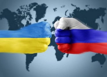 Между Украиной и Россией началась дипломатическая война