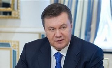 Янукович сказал Кличко, что умеет держать удар
