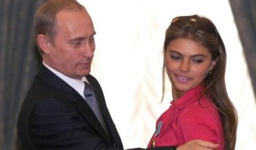 В Кремле опровергают слухи о венчании Путина и Кабаевой