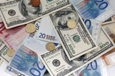 НБУ намерен снизить привлекательность валютных депозитов