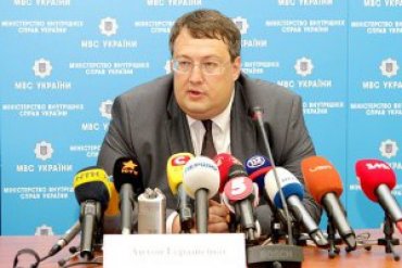 Советник Авакова обвинил Запад в спонсировании войны против Украины