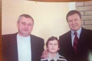 В приемной депутата от «Свободы» Бублика «висит» Янукович
