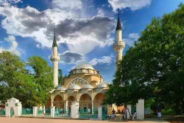 Созданный после российской аннексии Крыма муфтият отобрал у мусульман мечеть в Евпатории
