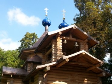 Во Франции возведена первая деревянная православная церковь
