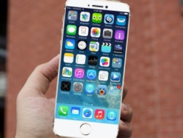 iPhone 6 вызвал у критиков положительную реакцию