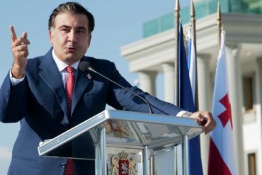 25 тысяч украинцев подписали обращение к Порошенко о назначении Саакашвили премьером