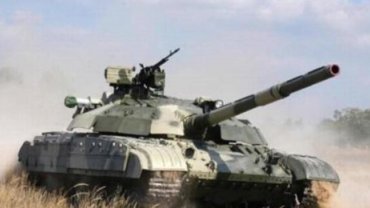 Украинский военный сбежал из плена боевиков на вражеском танке