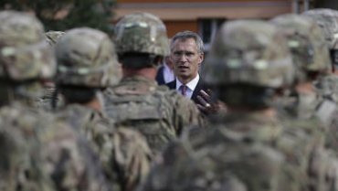 Генсек НАТО откроет военные учения в Украине