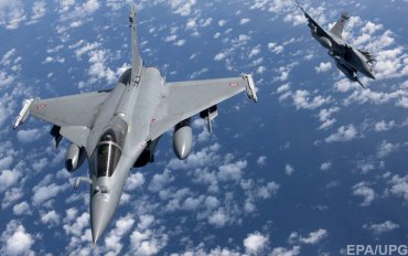 В МИД РФ недовольны, что Франция нанесла авиаудары по ИГ