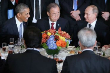 Во время ланча в ООН Путин и Обама чокнулись бокалами