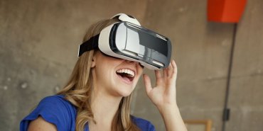 Новое устройство позволяет «пощупать» виртуальную реальность