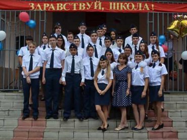 В российских школах созданы спецклассы для будущих тюремных надзирателей