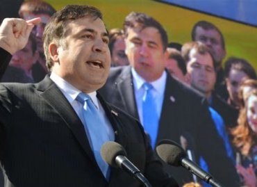 Саакашвили заявил, что одесский рынок до сих пор платит Януковичу