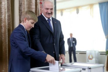 Лукашенко объяснил, куда исчез его сын Коля