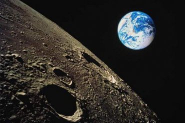 Установлено, что Луна – это кусок Земли