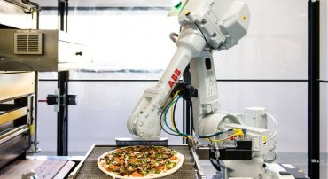 В Силиконовой долине появилась пиццерия, где работают только роботы