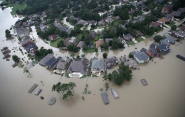 Число жертв урагана Харви в США достигло 82