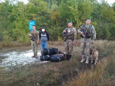 Луганские пограничники поймали российского контрабандиста шапок
