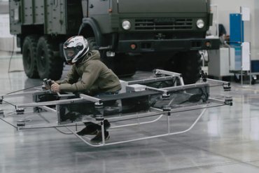 Шокирующий тест-драйв летающего мотоцикла концерна «Клашников»