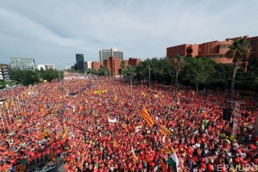 В Барселоне миллион человек вышли на митинг за независимость Каталонии