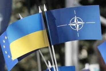 Рада поддержала поправки в Конституцию о стремлении Украины в НАТО