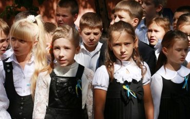 В полицию из-за формы: в украинских школах идут настоящие войны