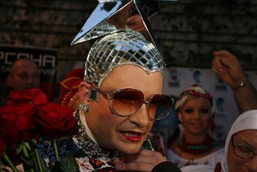 Верка Сердючка выпустила первый за 12 лет альбом