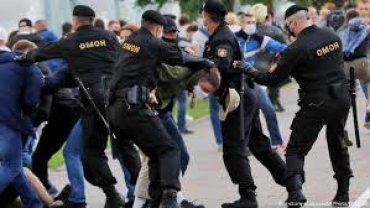 С начала протестов в Беларуси задержали более 10 тысяч человек