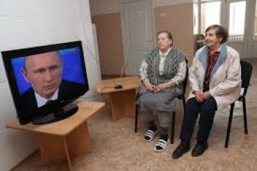 Новостям по ТВ доверяет менее половины россиян
