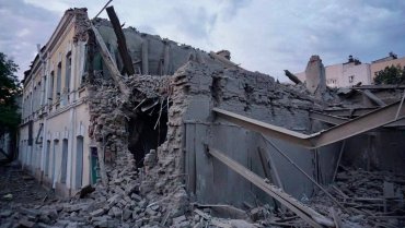 Росіяни вдарили ракетами по центру Дніпра: є постраждалі й руйнування