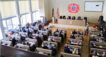 Міська рада Черкас просить захистити голову військової адміністрації від нападків нардепів