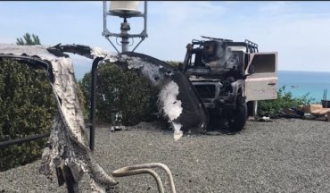 У Криму спалили машину російського пропагандиста Кисельова. Фото и відео
