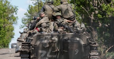 Росіяни проводять безглузді i відірвані від реальності наступальні операції на Донбас – ISW