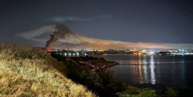 По Севастополю вдарили десятьма ракетами: два кораблі пошкоджено, – міноборони РФ