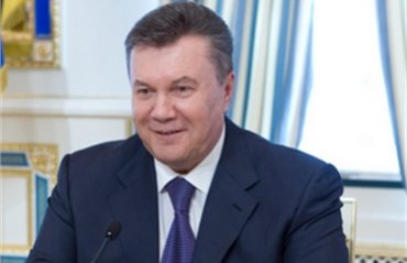 Янукович ввел в состав антикоррупционного комитета Азарова и Левочкина