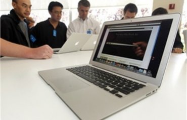 СМИ выяснили, когда Apple покажет компактный MacBook Pro с экраном высокого разрешения